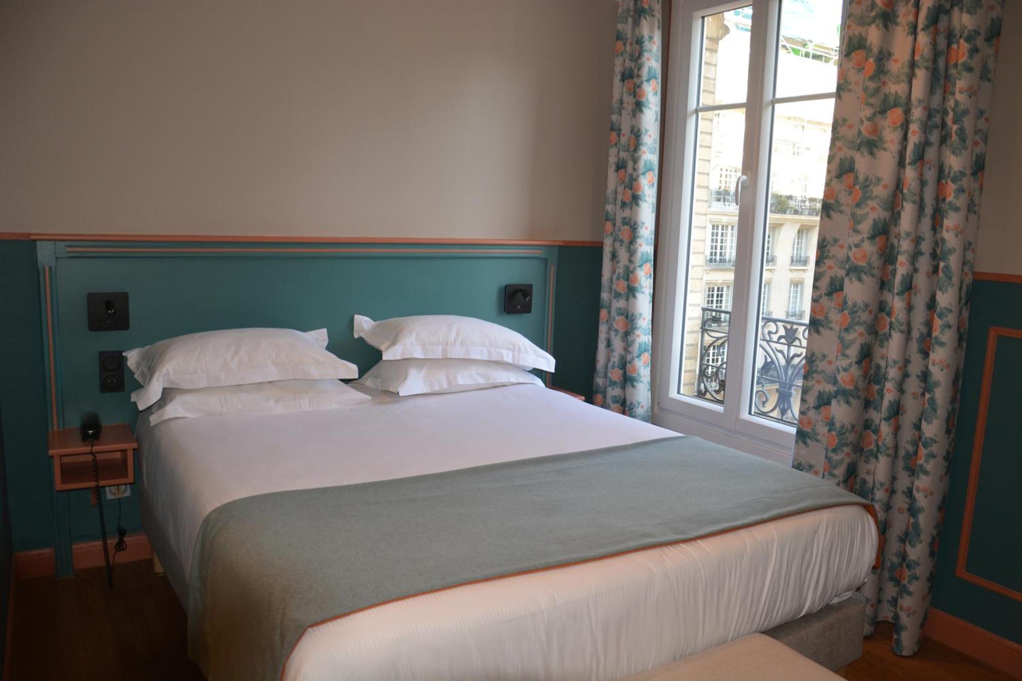 Montcalm 3* Parijs