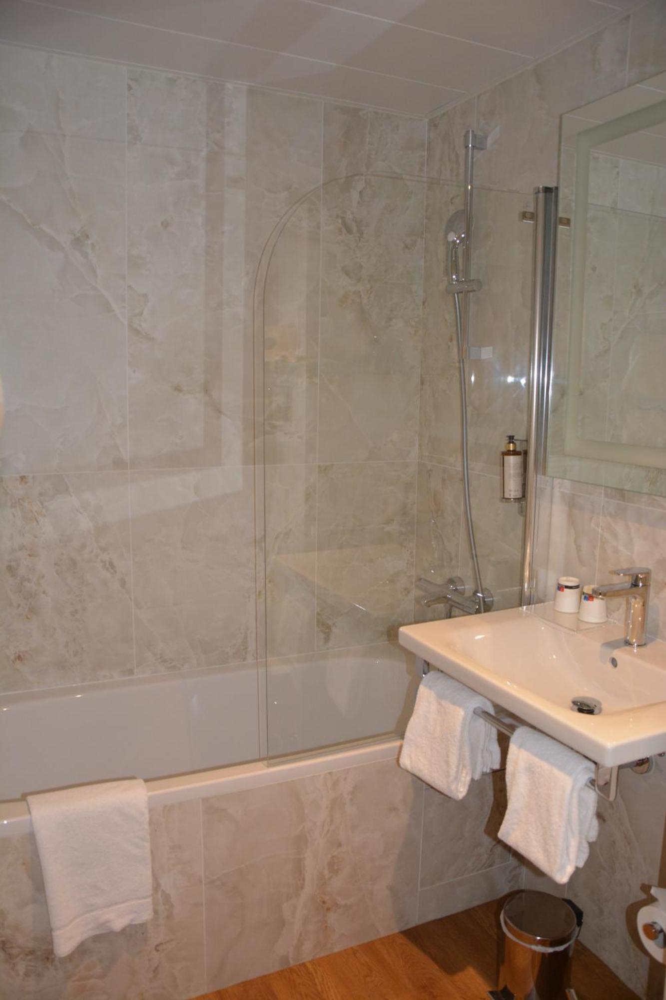 Montcalm 3* Parijs